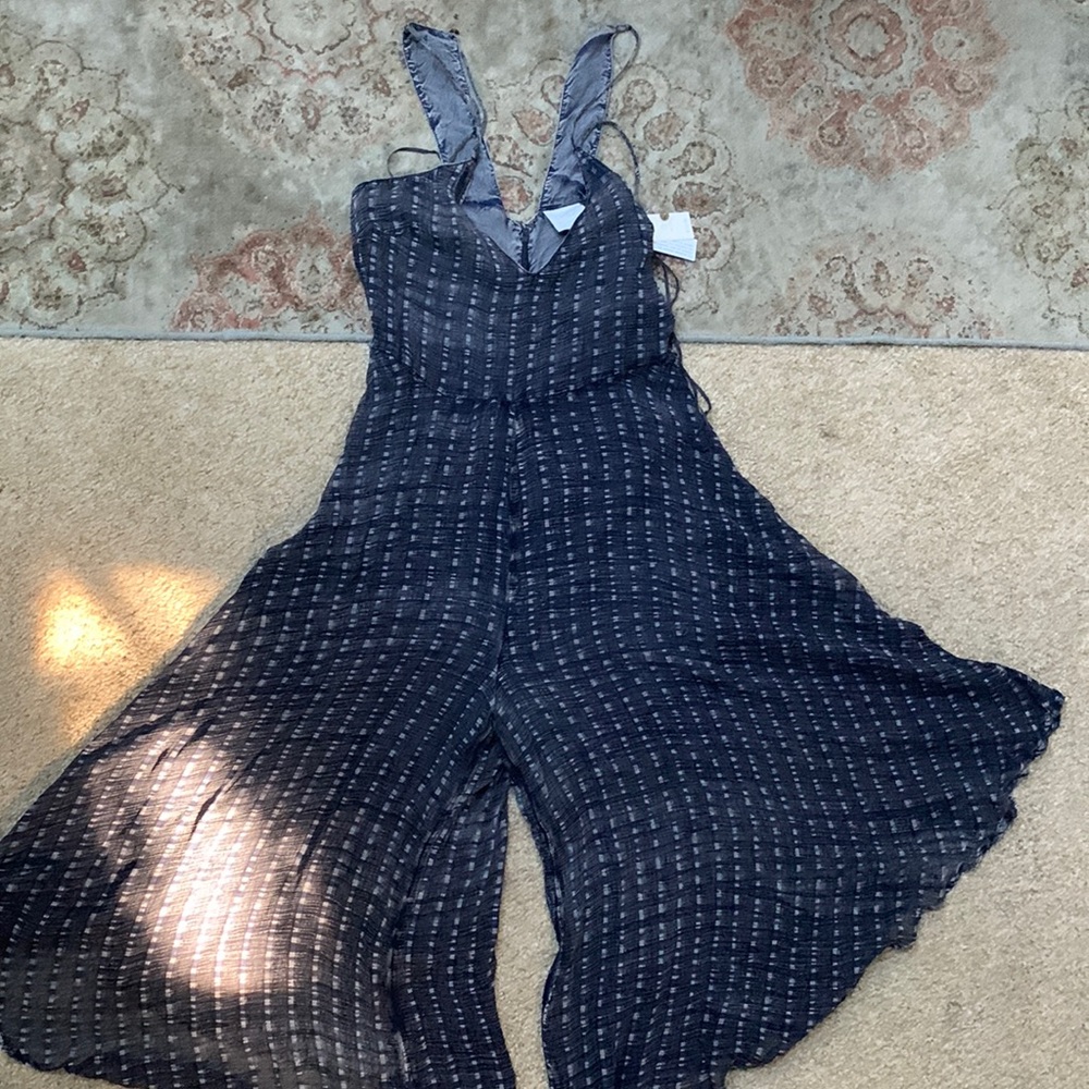 Anthropology HD in Paris brand jumpsuit dark blue Jean washed color 2P size